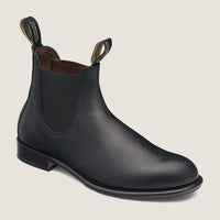 Black leather Blundstone 152 Chelsea boot