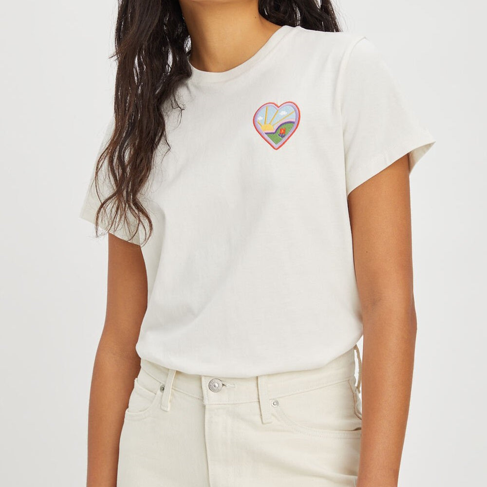 Front of Levi`s Womens Crafty Heart Tofu Classic Tee