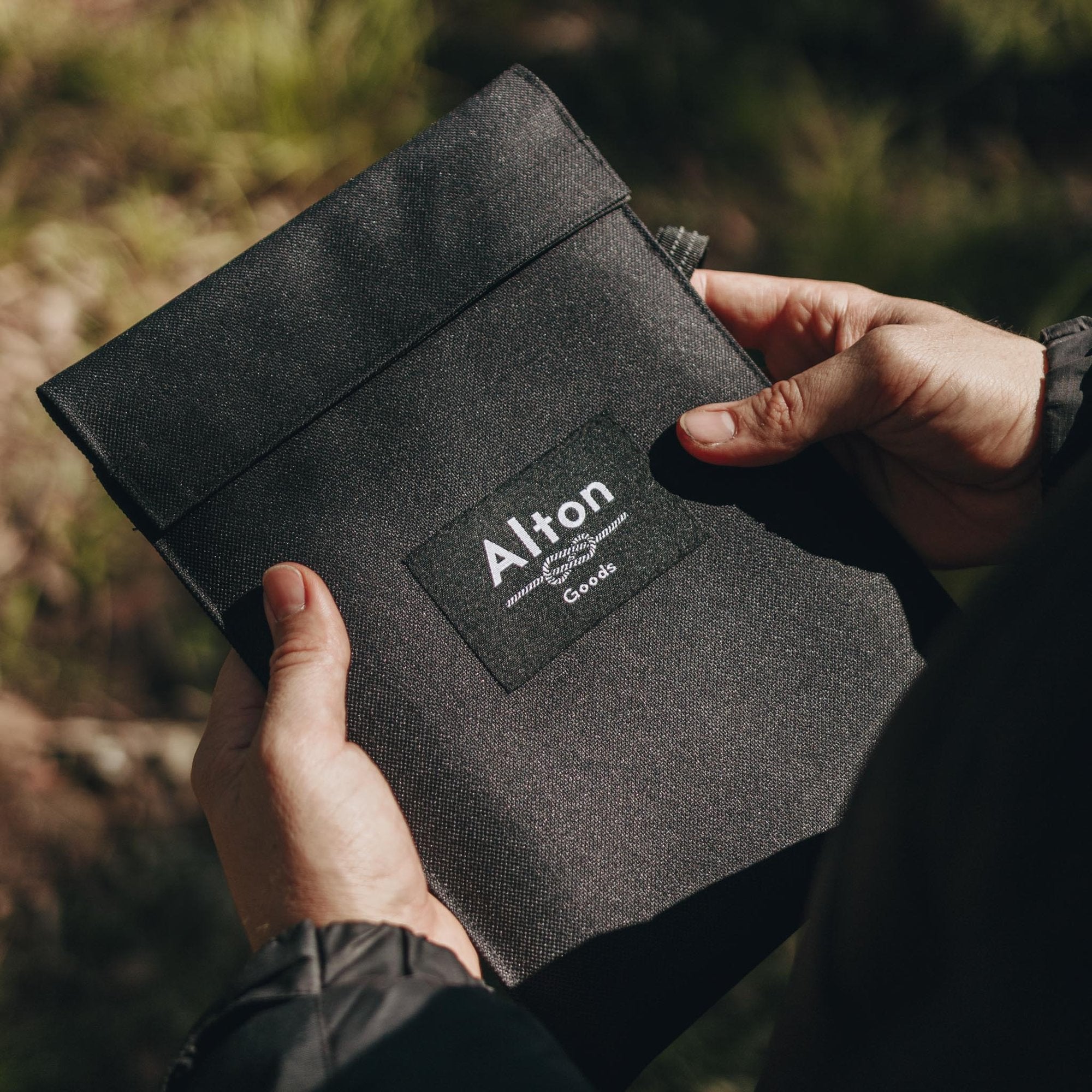Alton Goods Ultralight Titanium Grill Small in bag