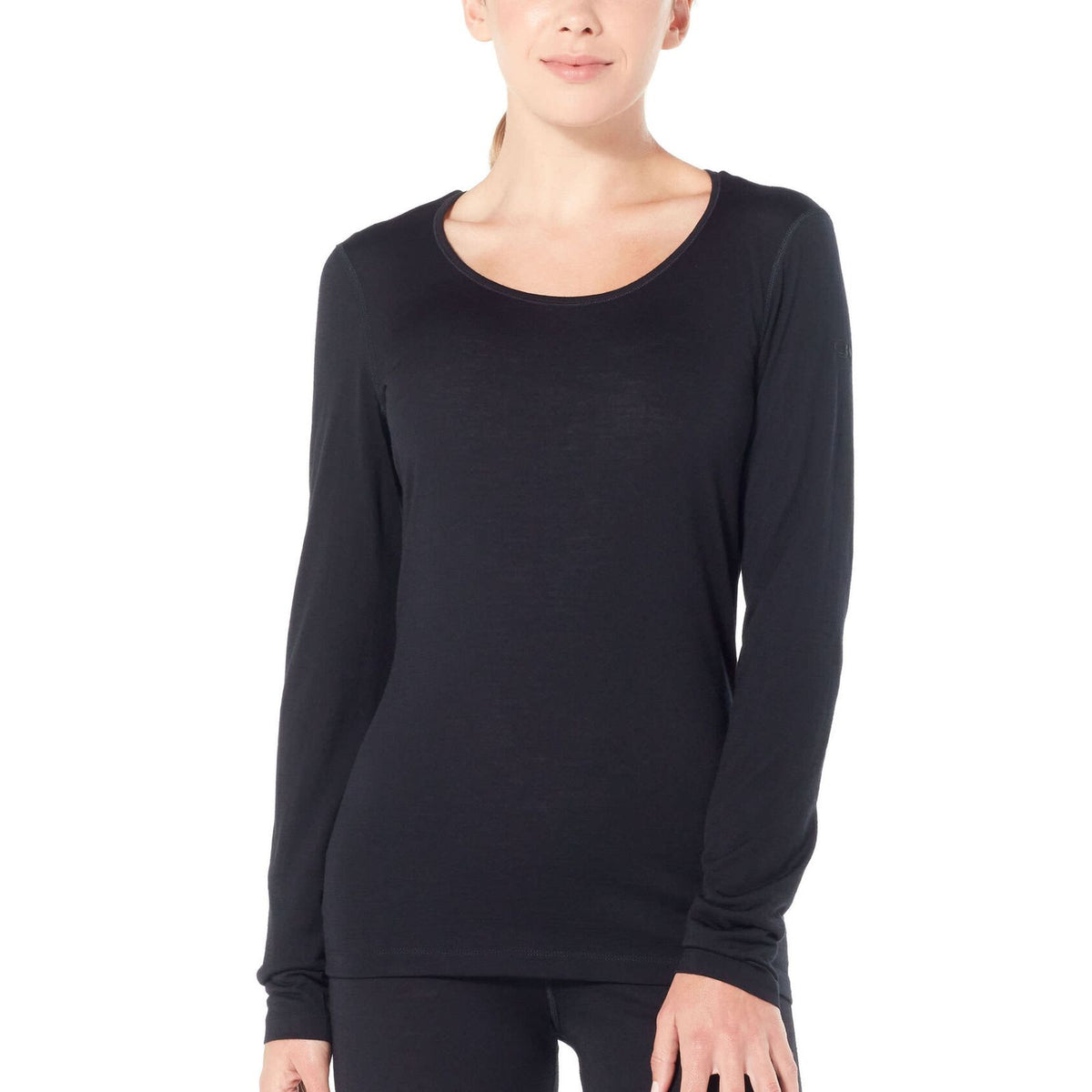 Front of Icebreaker Womens 200 Oasis Long Sleeve Scoop Neck in Black