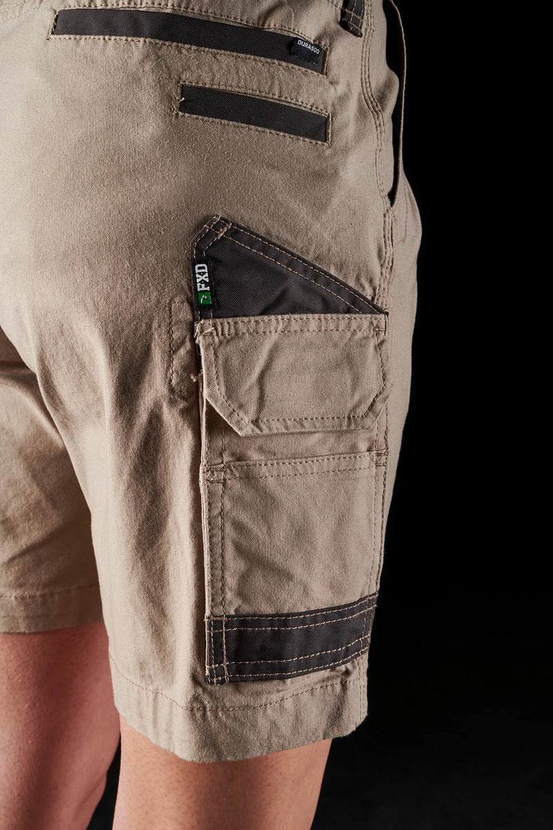 Close up of side pocket on FXD WS-3W Women's Stretch Work Shorts