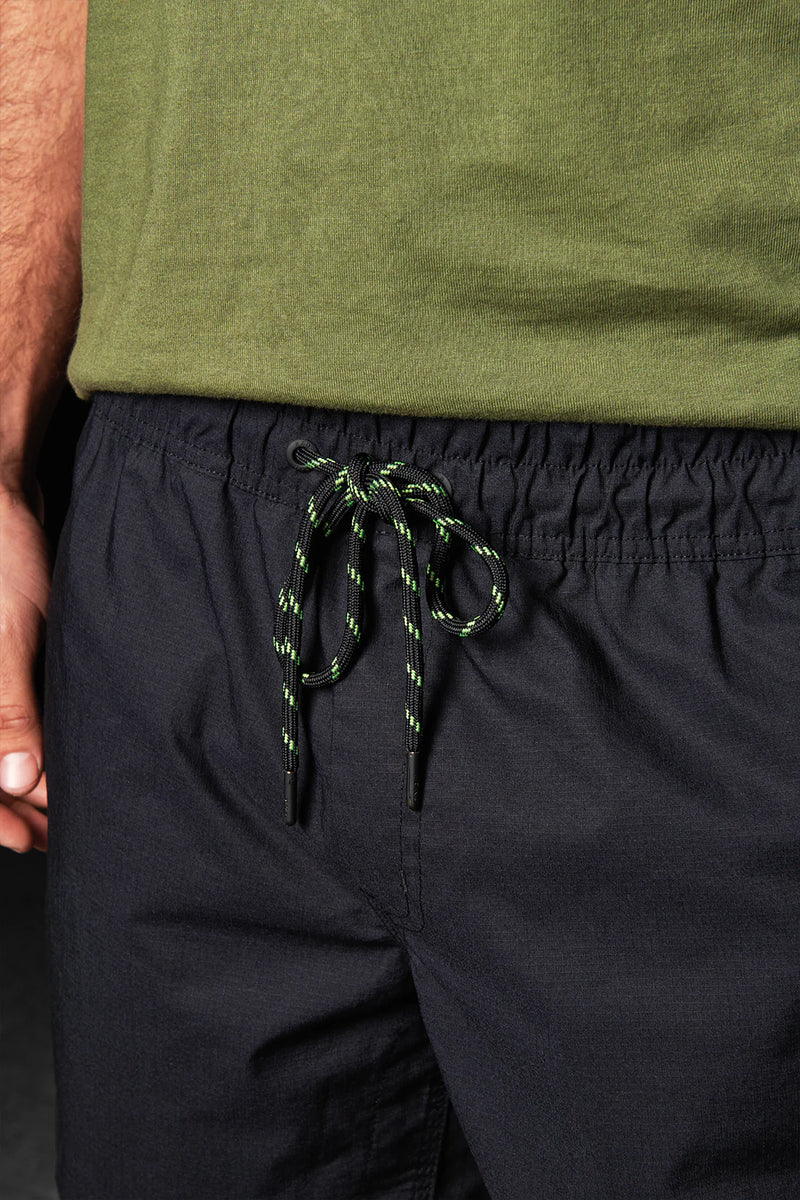 Close up of drawstring on Black FXD WS-4 Men's Repreve Stretch Ripstop Work Shorts