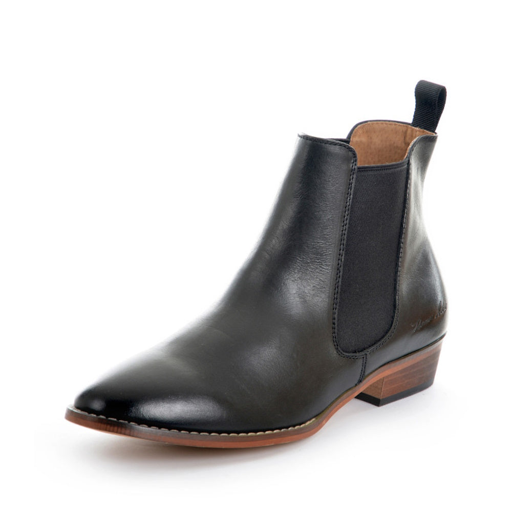 Thomas Cook Womens Chelsea Boot in Black