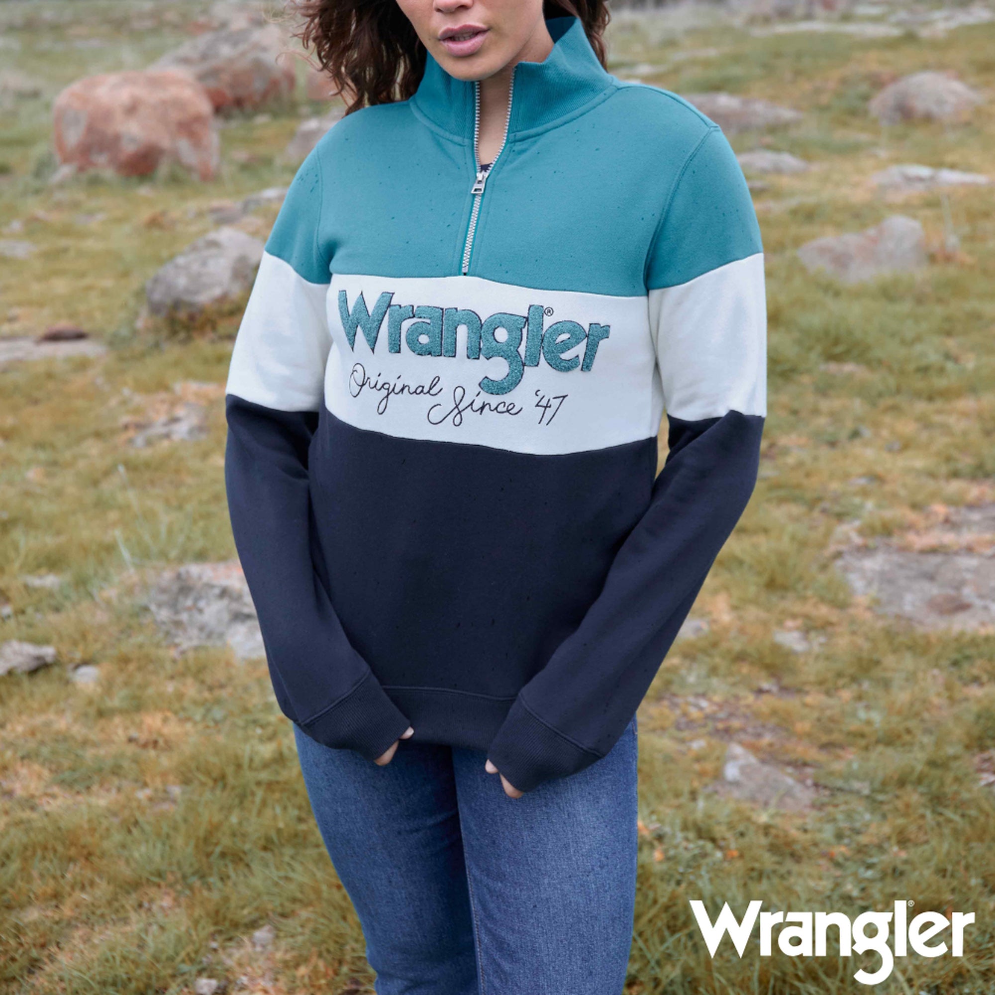 Wrangler® Womens Dana 1/4 Zip Pullover