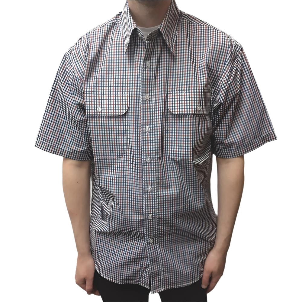 Model wearing Bisley Men's Short Sleeve Small Check Shirt in Rust