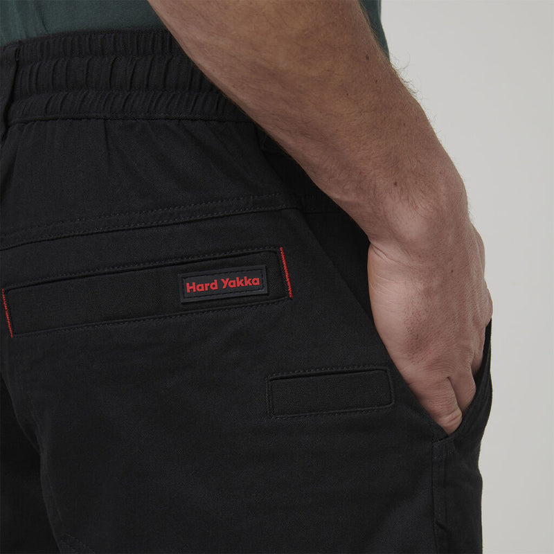 Close up of hand in pocket of Hard Yakka Toughmaxx Short Shorts
