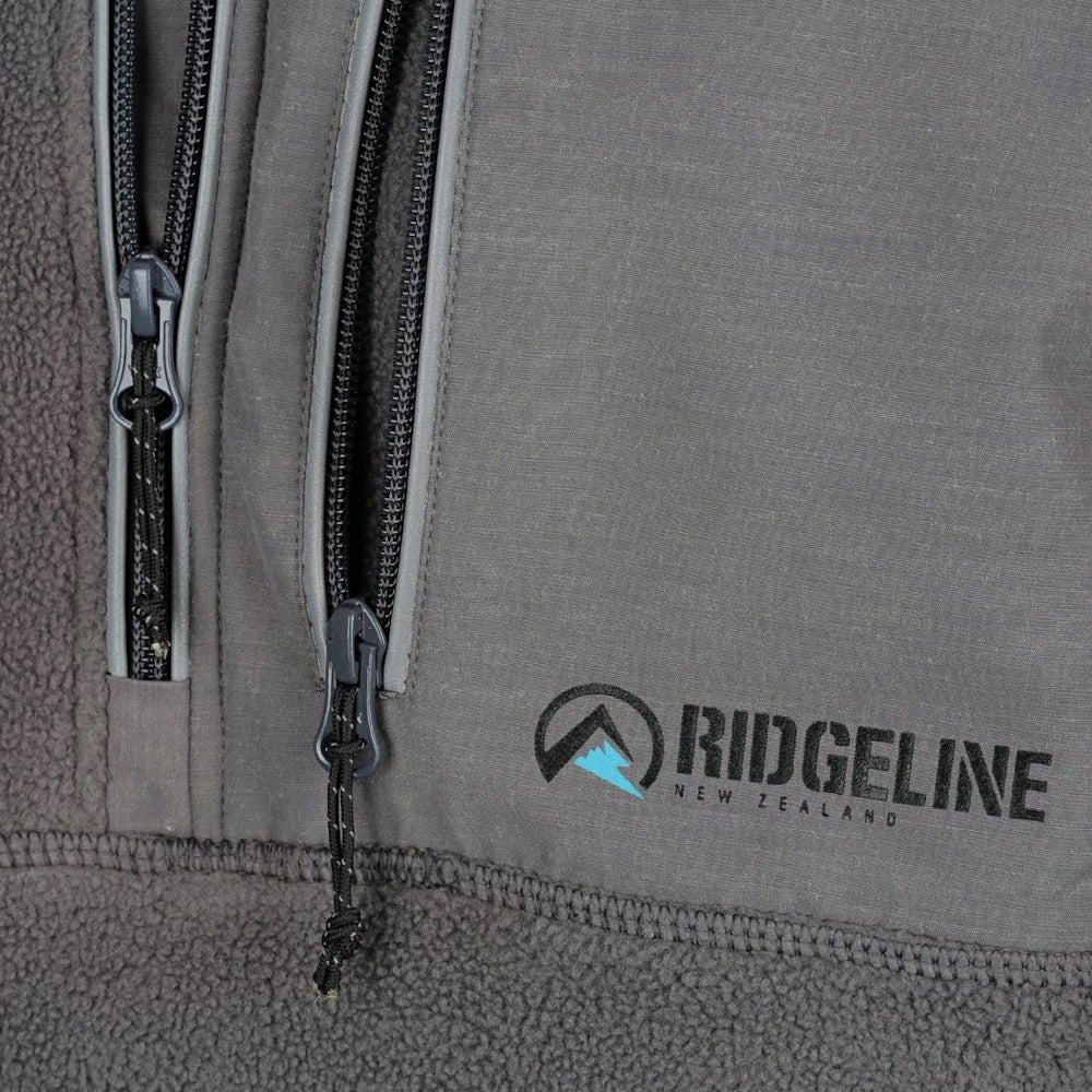 Close up of zip on Ridgeline Waterline Rig Fleece Top