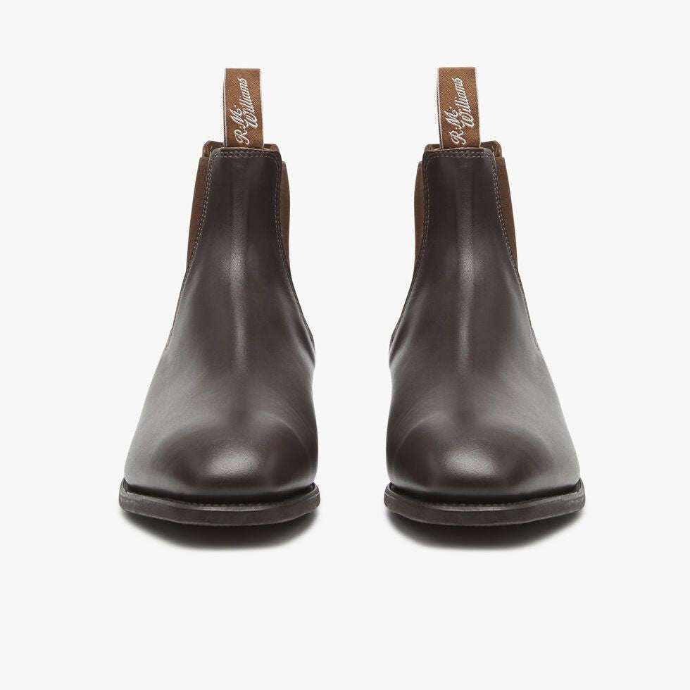 Front of pair of R.M.Williams Dynamic Flex Craftsman Boots in Chestnut