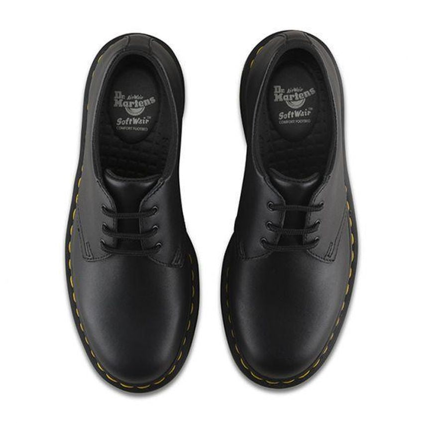 Dr marten hotsell slip resistant shoes